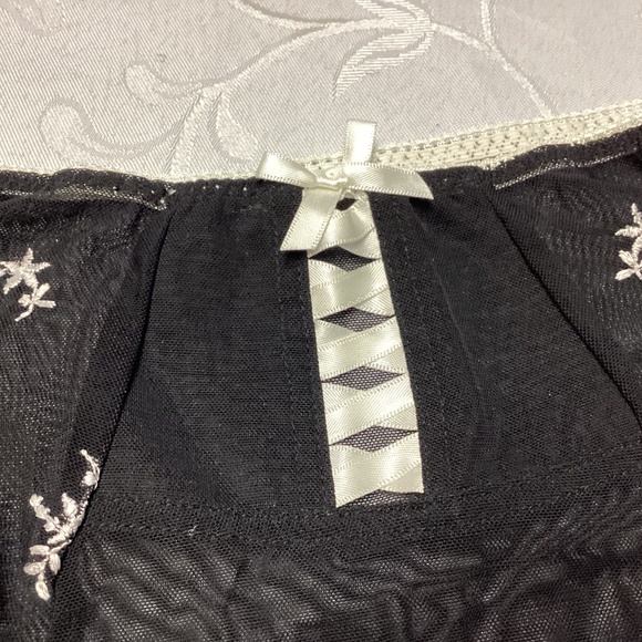 WOMENS panties BLK n white Uniqie size small SEXY 💃 - Picture 5 of 8